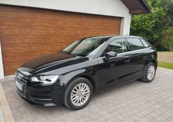 Audi A3 cena 47600 przebieg: 184000, rok produkcji 2014 z Giżycko małe 326